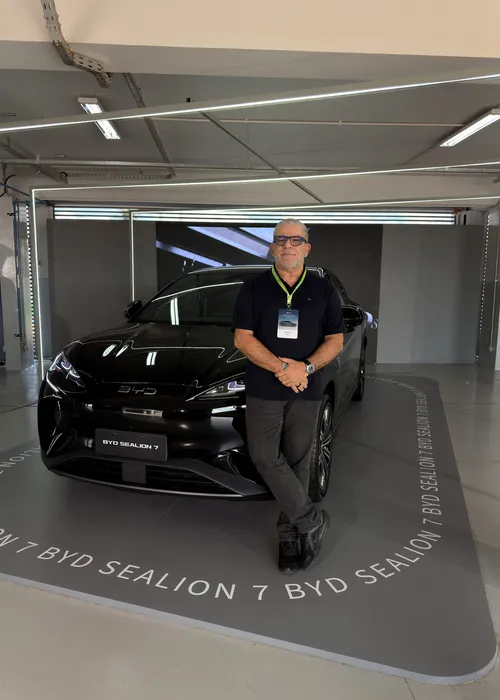 
					BYD Sealion 7 chega ao Brasil: SUV cupê une estilo e força elétrica
				
				