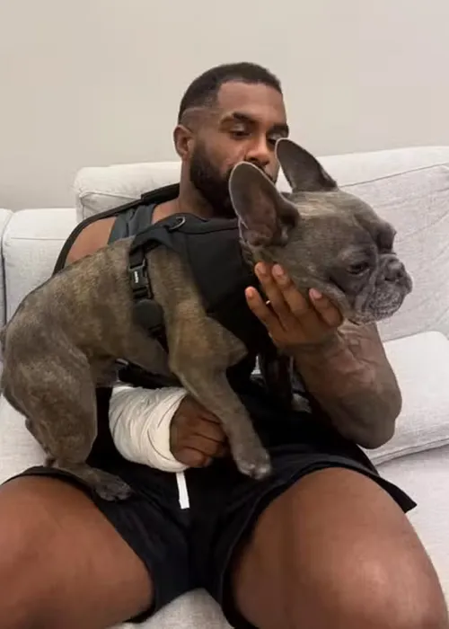 
					Baco Exu do Blues atualiza estado de saúde após cirurgia
				
				