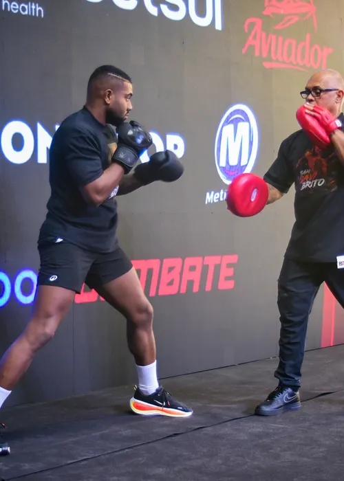 
					Bambam manda recado para Davi Brito antes de luta: 'Vai cair apagado'
				
				