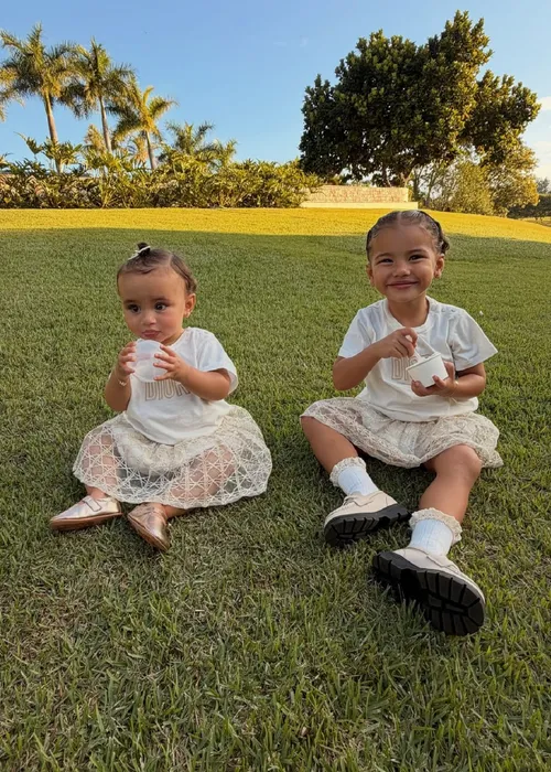 
					Bruna Biancardi dá pistas e web diz que ela espera 3º filho de Neymar
				
				