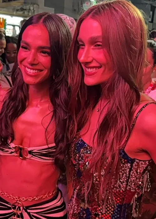 
					Bruna Marquezine se manifesta pela 1ª vez sobre detalhe em sandália
				
				