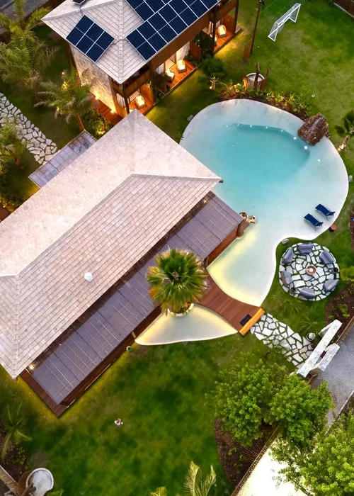 
					Caio Castro constrói pousada de luxo na Bahia após embate judicial
				
				