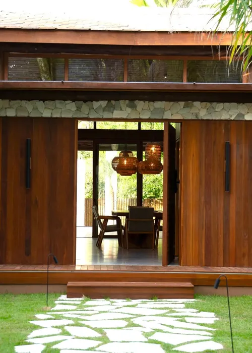 
					Caio Castro constrói pousada de luxo na Bahia após embate judicial
				
				