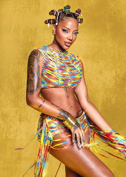 
					Carnaval: Ludmilla surpreende em look com fitas do Senhor do Bonfim
				
				