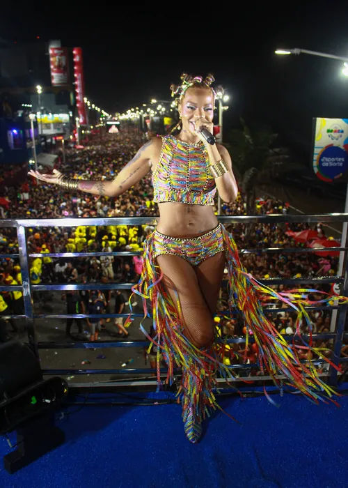 
					Carnaval: Ludmilla surpreende em look com fitas do Senhor do Bonfim
				
				