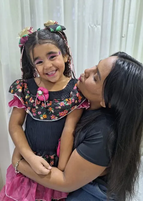 
					Chaiany expõe doença da filha após sair do 'BBB 26': 'Podia morrer'
				
				