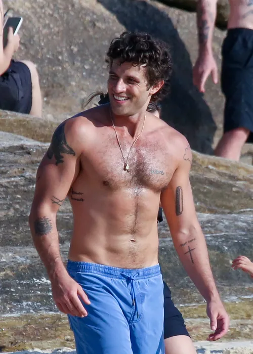 
					Chay Suede curte praia com filhos em folga de 'Quem Ama Cuida'; FOTOS
				
				
