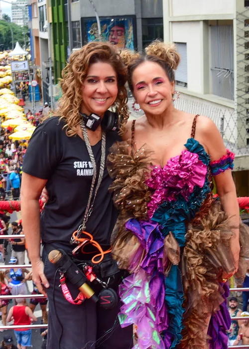 
					Daniela Mercury e Léo Santana brilham no Carnaval de rua de São Paulo
				
				