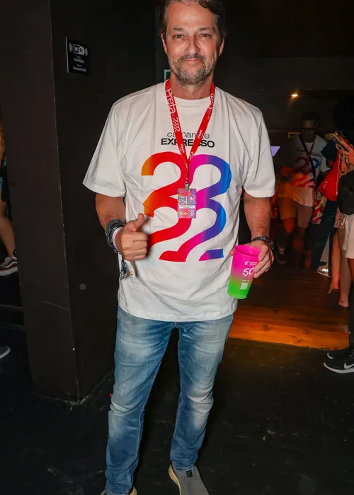 
					FOTOS: Bruna Marquezine e mais estrelas curtem Camarote Expresso 2222
				
				