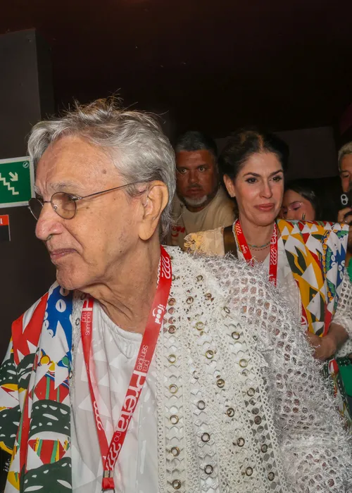 
					FOTOS: Gilberto Gil, Rita Batista e mais famosos curtem Expresso 2222
				
				