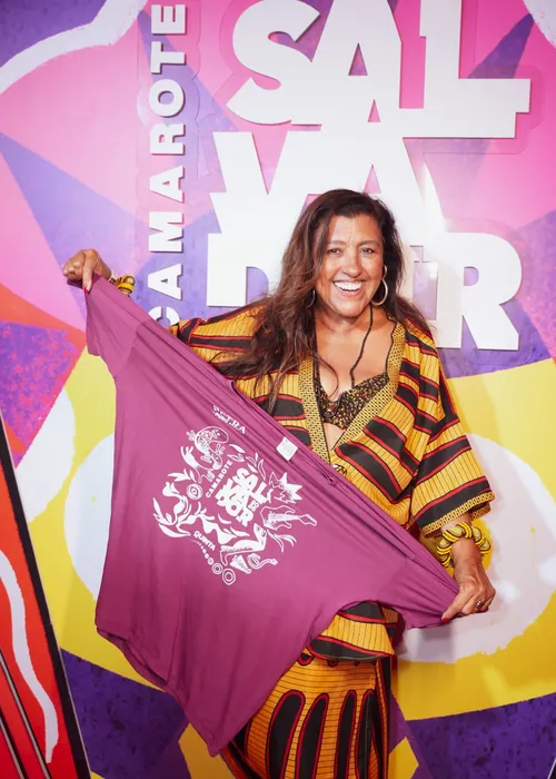 
					FOTOS: famosos curtem 1º dia de Carnaval no Camarote Salvador
				
				