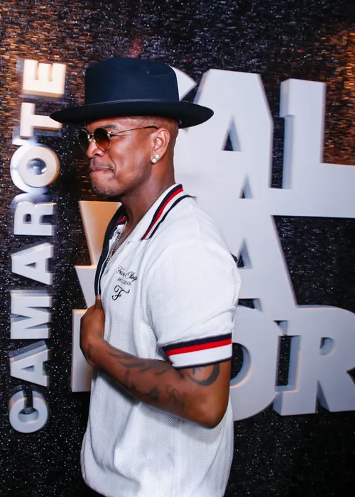 
					FOTOS: famosos curtem penúltimo dia do Carnaval no Camarote Salvador
				
				