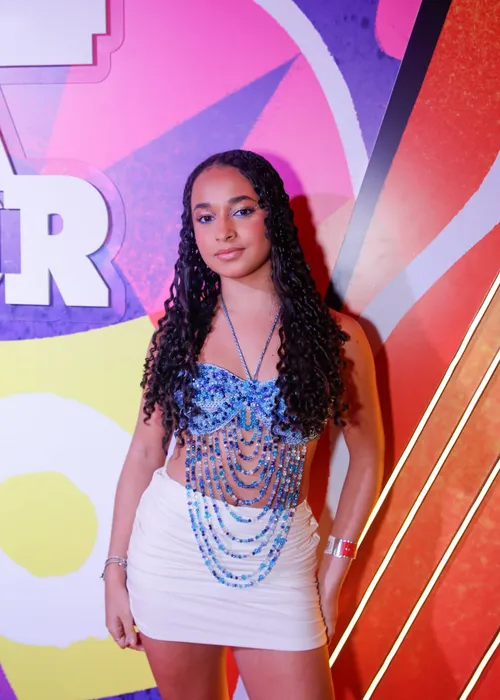 
					FOTOS: famosos curtem penúltimo dia do Carnaval no Camarote Salvador
				
				