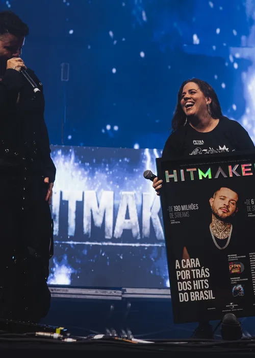 
					FOTOS: famosos curtem sábado de Carnaval no Camarote Salvador
				
				