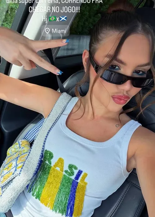 
					Famosos viajam a Miami para torcer pelo Brasil na Copa do Mundo
				
				