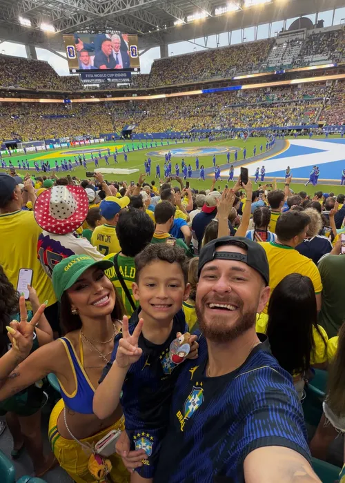 
					Famosos viajam a Miami para torcer pelo Brasil na Copa do Mundo
				
				