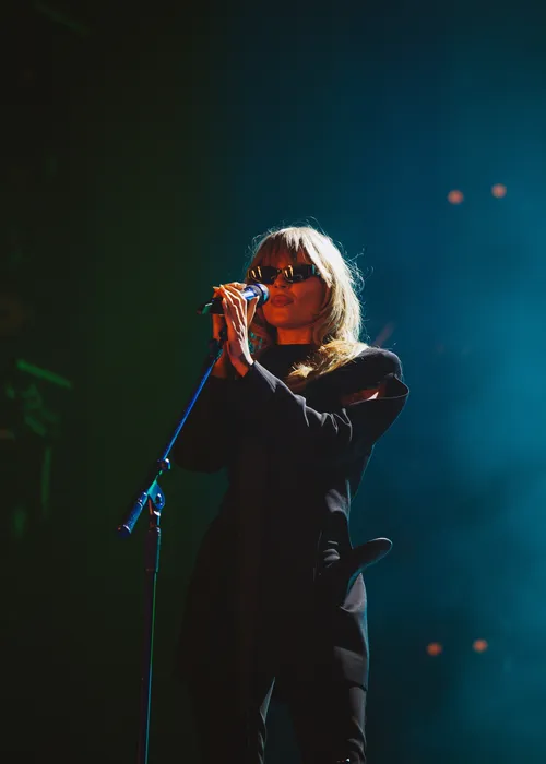 
					Festival de Verão 2026: fotos do 2º dia com Léo Santana e muito mais
				
				