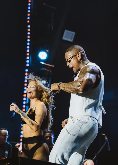 
					Festival de Verão 2026: fotos do 2º dia com Léo Santana e muito mais
				
				