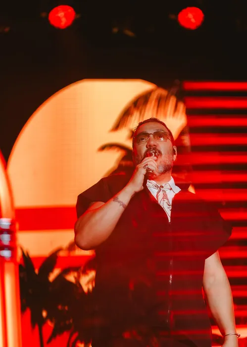 
					Festival de Verão 2026: fotos do 2º dia com Léo Santana e muito mais
				
				