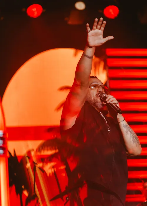 
					Festival de Verão 2026: fotos do 2º dia com Léo Santana e muito mais
				
				