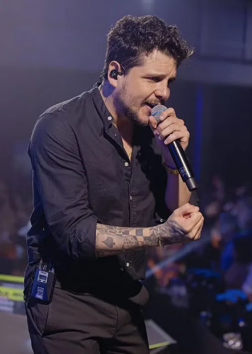 
					Maiara é flagrada com sertanejo e acende rumores de affair; VÍDEO
				
				