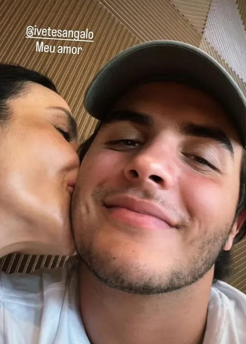 
					Marcelo Sangalo emociona seguidores com declaração para Ivete Sangalo
				
				