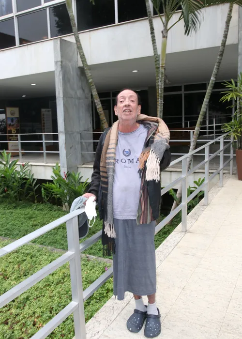 
					Marcos Oliveira, o 'Beiçola', deixa hospital gargalhando após cirurgia
				
				
