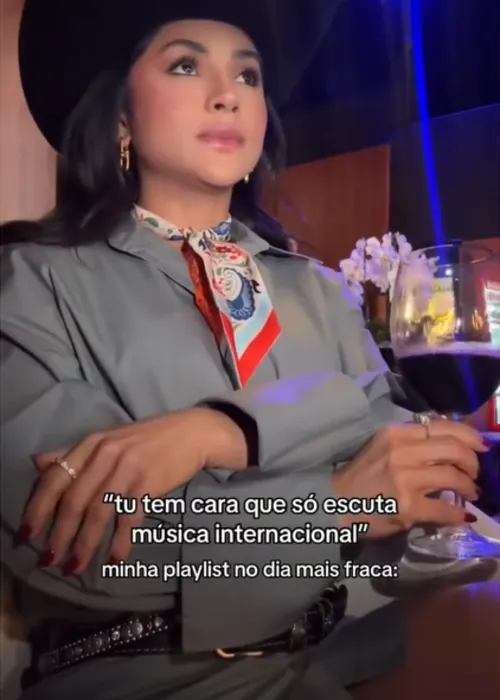 
					Mileide Mihaile quebra silêncio após web apontar indireta para Safadão
				
				