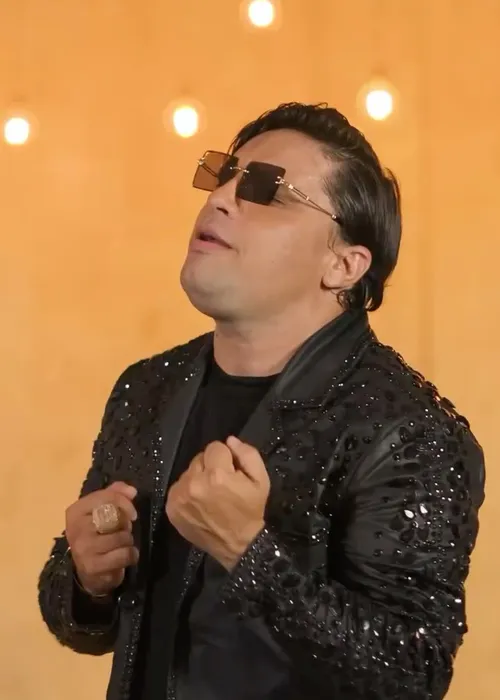 
					Morre o cantor Neto Araújo, ex-Cavaleiros do Forró
				
				