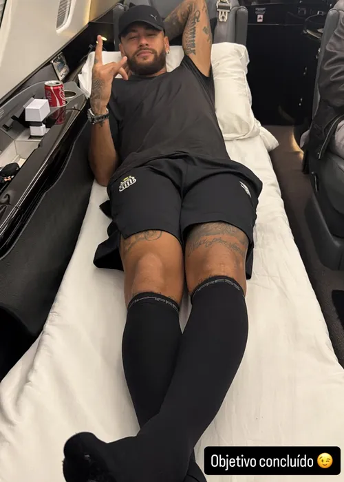 
					Neymar debocha do presidente do Remo após ser chamado de 'vagabundo'
				
				
