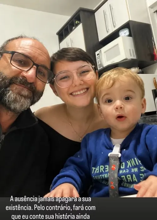 
					Pai de Isabel Veloso faz desabafo após noivado de Lucas Borbas
				
				
