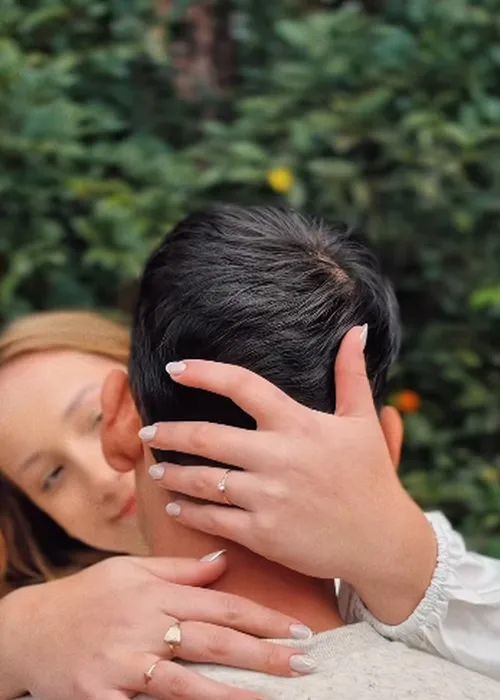 
					Pai de Isabel Veloso faz desabafo após noivado de Lucas Borbas
				
				