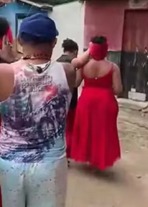 
					Pai de santo é suspeito de queimar umbandistas em rituais na Bahia
				
				