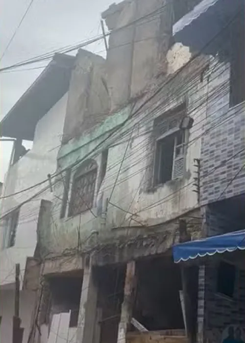 
					Parte de prédio desaba em Salvador e moradores ficam sem energia
				
				