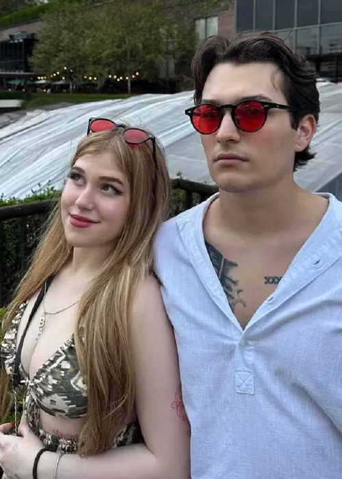 
					Quem é Bettina Negrini, empresária de 21 anos filha de Negrini e Otto
				
				