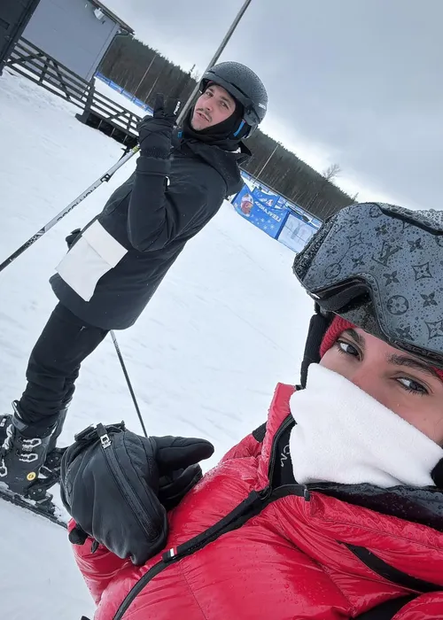 
					Quem são os amigos escolhidos por Anitta em aniversário na Finlândia?
				
				