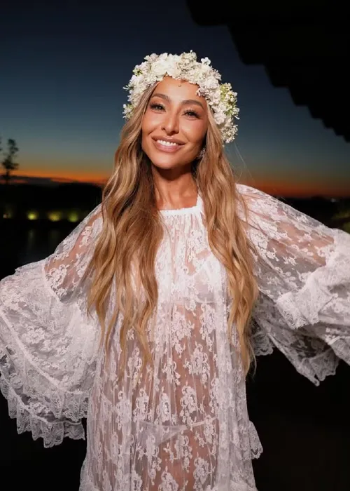 
					Sabrina Sato chama Nicolas Prattes de 'gostoso' e faz proposta ousada
				
				