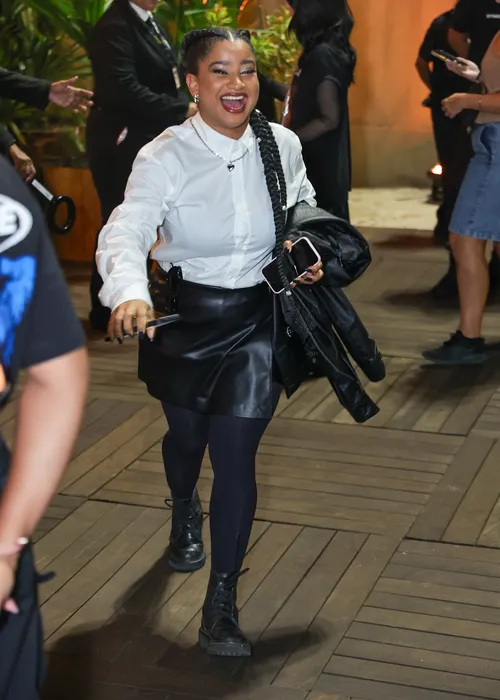 
					Shakira no Rio: famosos marcam presença no VIP do show; FOTOS
				
				