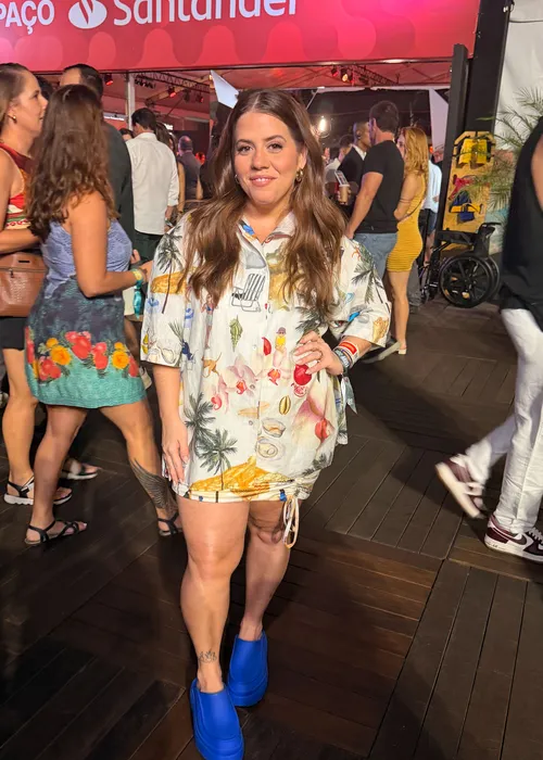 
					Shakira no Rio: famosos marcam presença no VIP do show; FOTOS
				
				