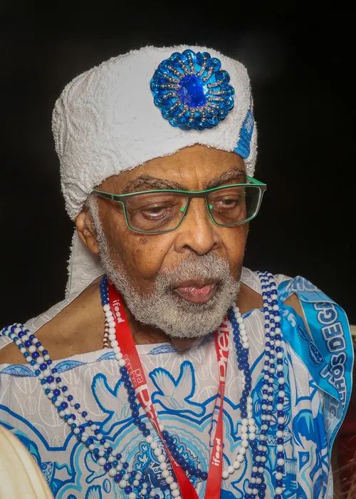 
					Sobrinha de Preta Gil, Flor Gil cai no choro com homenagem à cantora
				
				