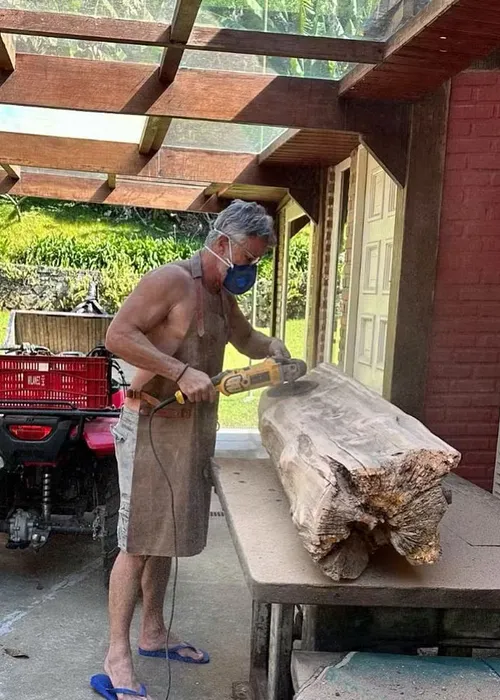 
					Solteiro, Marcello Novaes se isola em sítio e exibe rotina após novela
				
				