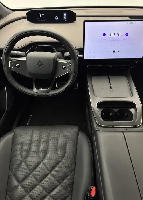 
					Testamos o elétrico GAC Hyptec HT
				
				