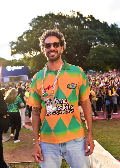 
					Tiago Maia prestigia show de Ivete Sangalo antes da estreia do Brasil
				
				