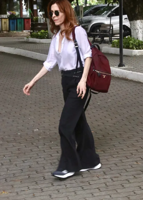 
					Tony Ramos e mais famosos se despedem de Dennis Carvalho em velório
				
				