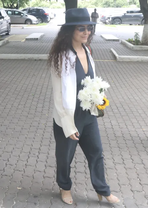 
					Tony Ramos e mais famosos se despedem de Dennis Carvalho em velório
				
				