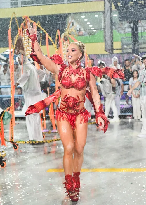 
					Virginia está grávida? Influenciadora se pronuncia após fantasia usada
				
				