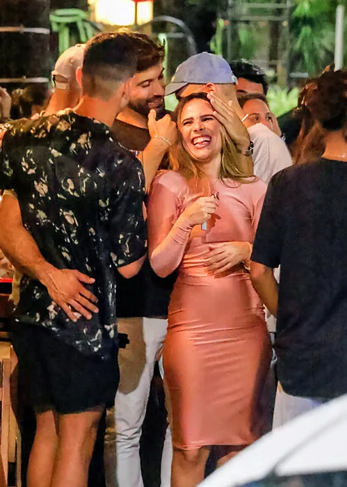 
					Wanessa Camargo é flagrada em clima de romance com novo affair; FOTOS
				
				