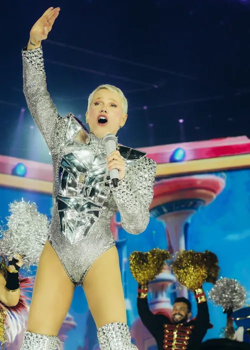 
					Xuxa abre o coração e revela medo após shows de turnê: 'Processando'
				
				