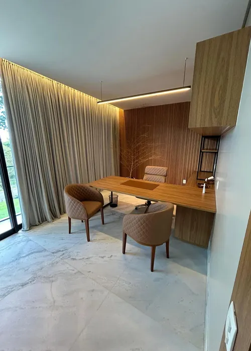 
					Zé Felipe põe mansão que morou com Virginia à venda; valor impressiona
				
				