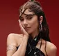
                  Grande Rio surpreende e Anitta vira nova rainha de bateria da escola